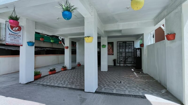Old Age Home neat me